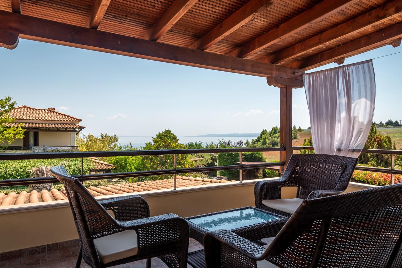 Blue Thea Luxury Villa In Afitos Bagian luar foto