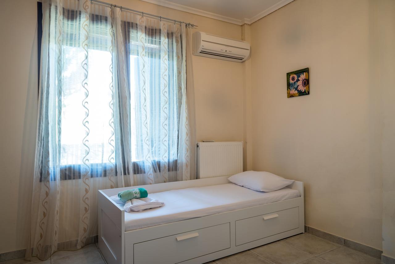 Blue Thea Luxury Villa In Afitos Bagian luar foto