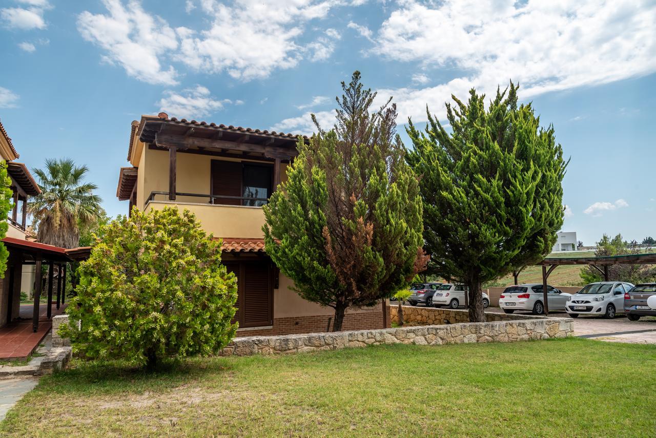 Blue Thea Luxury Villa In Afitos Bagian luar foto