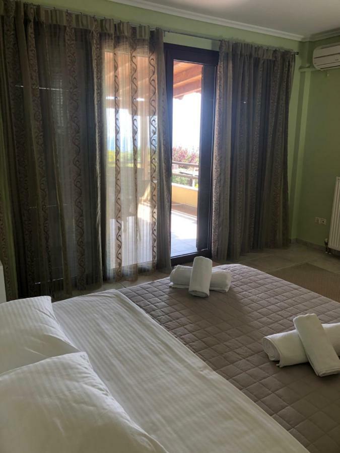 Blue Thea Luxury Villa In Afitos Bagian luar foto